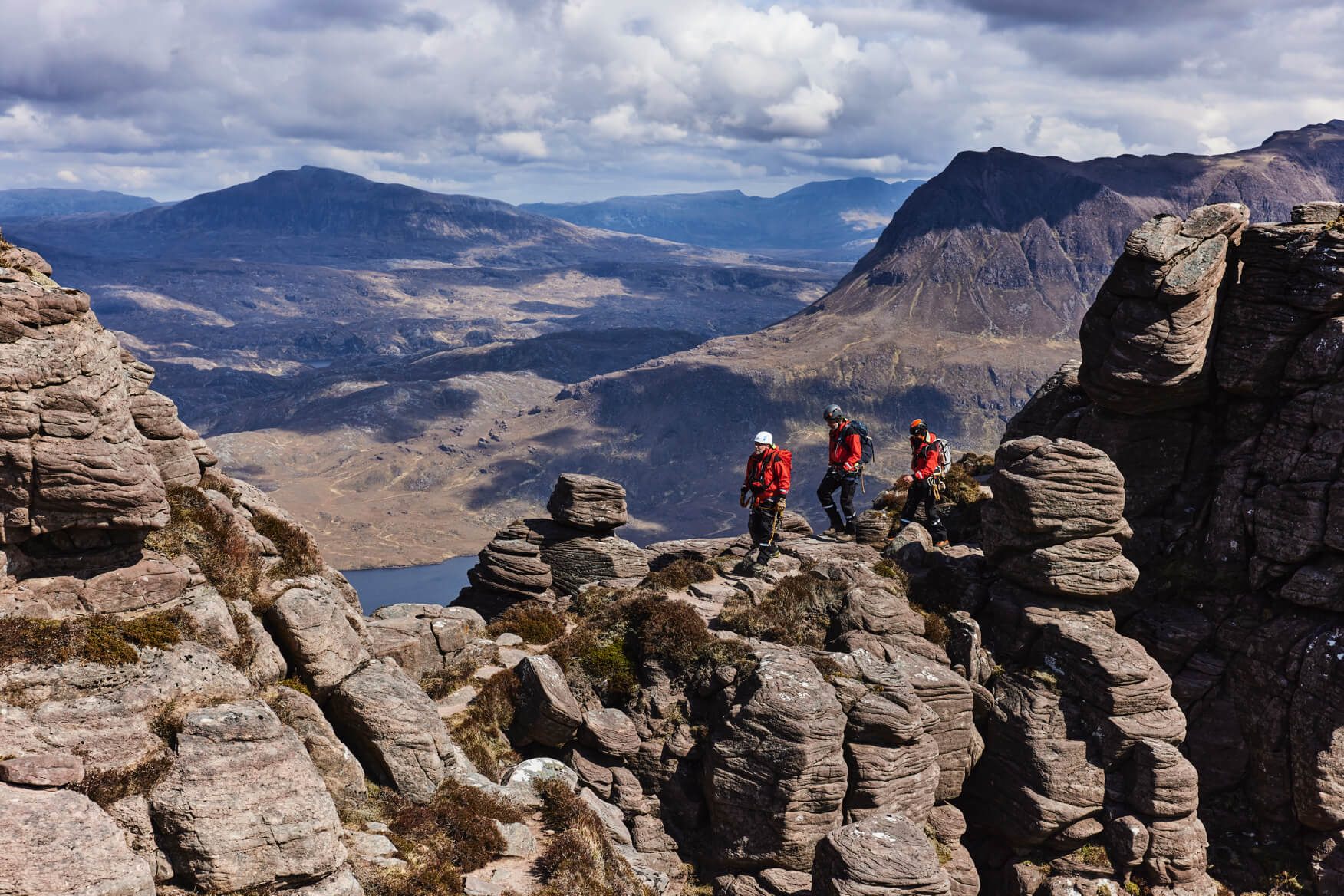 search and rescue team on the mountain