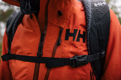 2 people hiking in odin 9 worlds infinity shell jacket 