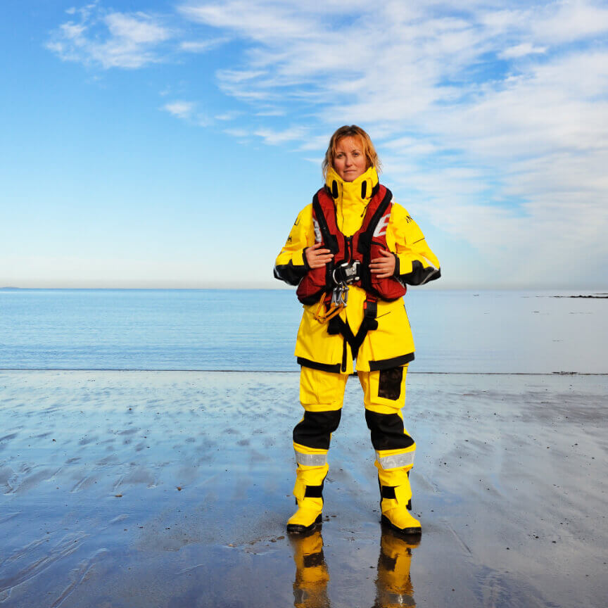 rnli volunteer