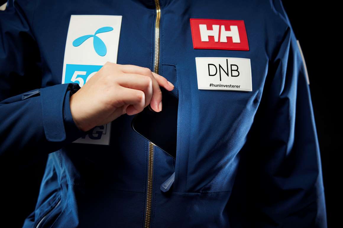 An image of the World Cup Infinity Jacket showing LIFE POCKET™