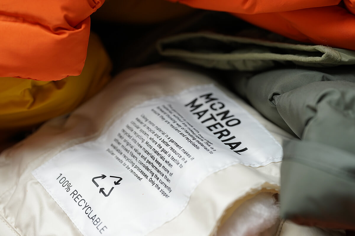 mono material label